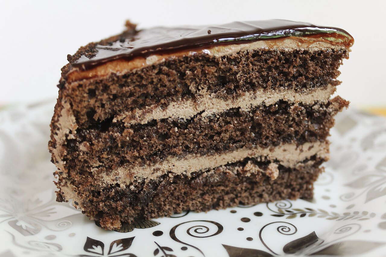 Fetta di torta setteveli al cioccolato