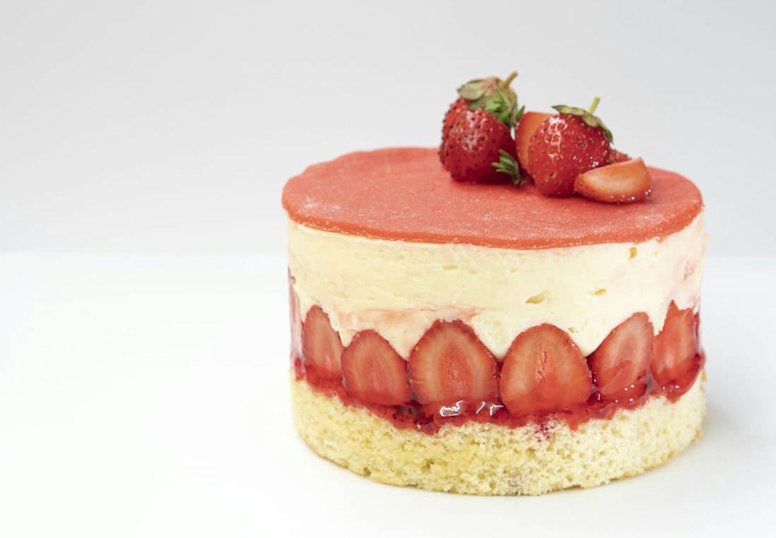 Torta alle fragole con crema